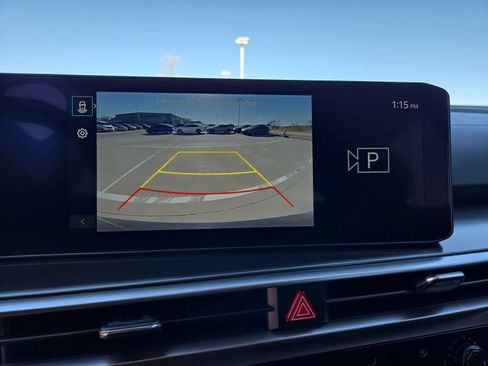 Certified 2025 Kia Sorento LX image 27