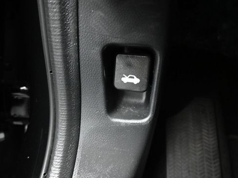 Used 2020 Honda Civic LX image 25