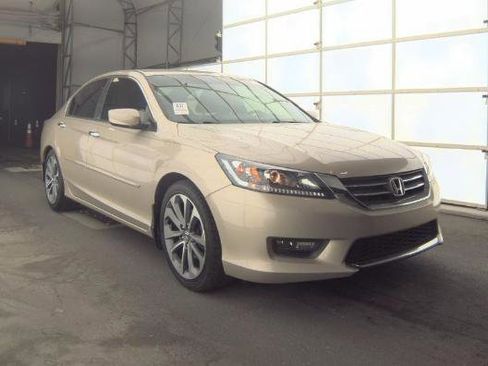 Used 2014 Honda Accord Sport image 3