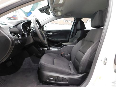 Used 2023 Chevrolet Malibu LT FWD image 25