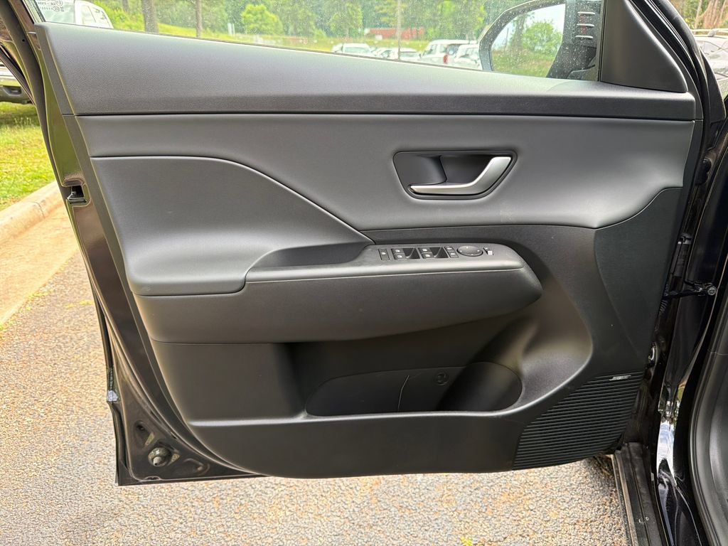 New 2026 Hyundai Kona Limited FWD image 10