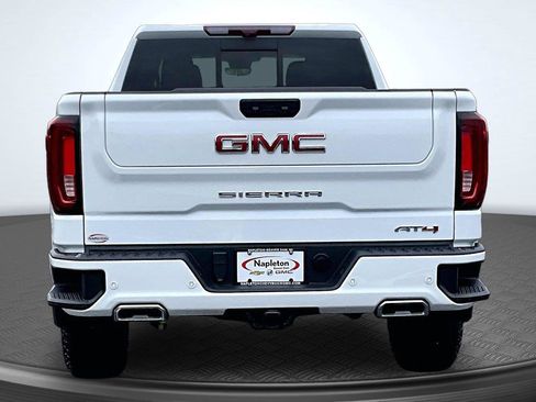 Used 2024 GMC Sierra 1500 AT4 w/ Technology Package AWD/4WD image 4