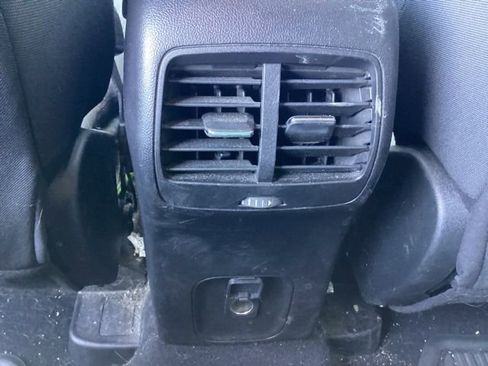 Used 2020 Ford Escape SE Sport image 16