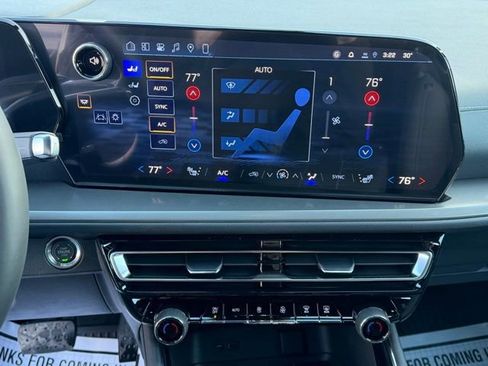 New 2026 Chevrolet Traverse LT w/ Driver Confidence Package image 31