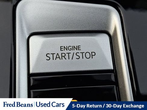 Certified 2025 Volkswagen Atlas SEL Premium R-Line image 28