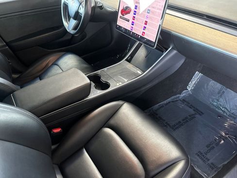 Used 2018 Tesla Model 3 Long Range image 18