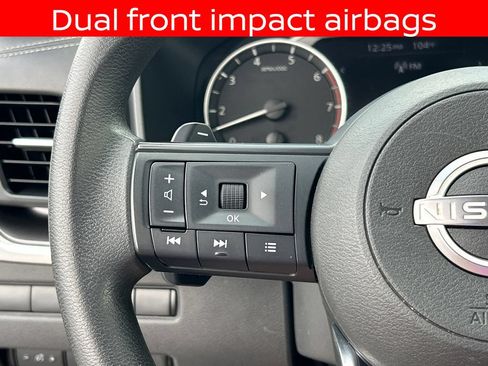 Used 2024 Nissan Rogue SV AWD/4WD image 25