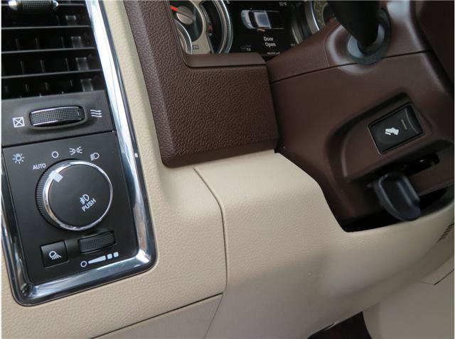 Used 2014 RAM 3500 Laramie Longhorn AWD/4WD image 32