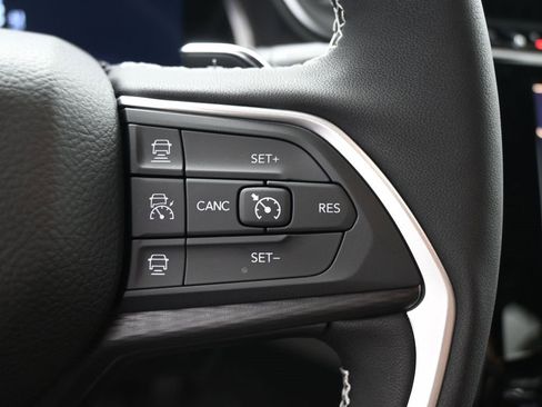 New 2025 Jeep Grand Cherokee Laredo X image 23