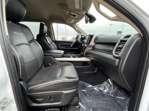 Used 2020 RAM 3500 Laramie image 27