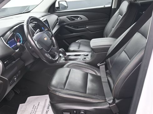 Certified 2020 Chevrolet Traverse LT w/ LT Premium Package AWD/4WD image 10