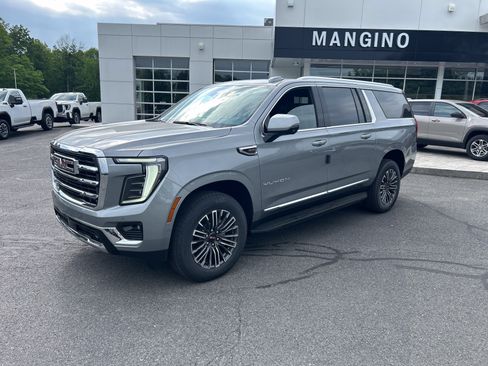 New 2026 GMC Yukon XL Elevation w/ Elevation Premium Package AWD/4WD image 20