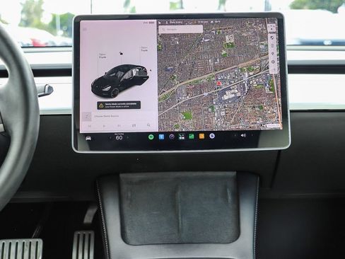 Used 2021 Tesla Model 3 Performance AWD/4WD image 17
