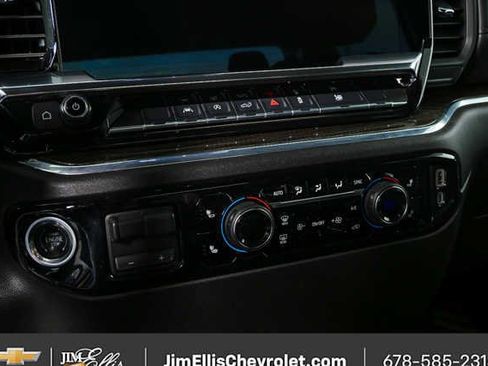 Certified 2025 Chevrolet Silverado 1500 LT AWD/4WD image 14