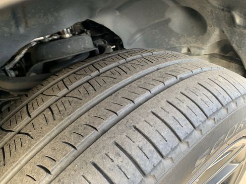 Used 2023 RAM 1500 Laramie image 12