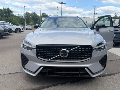 Used 2024 Volvo XC60 B5 Plus w/ Climate Package AWD/4WD image 5