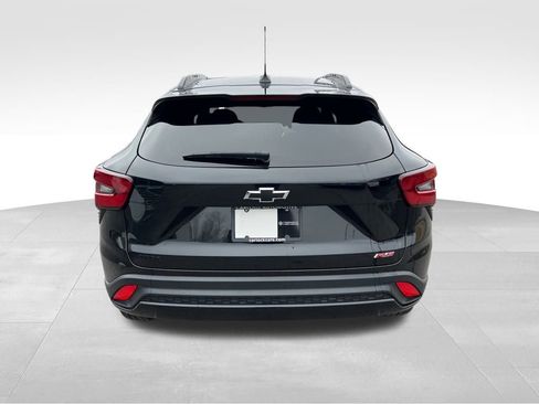 Used 2024 Chevrolet Trax RS w/ Driver Confidence Package image 6