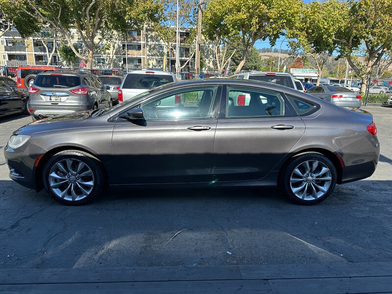 Used 2015 Chrysler 200 S w/ Navigation & Sound Group I FWD image 8