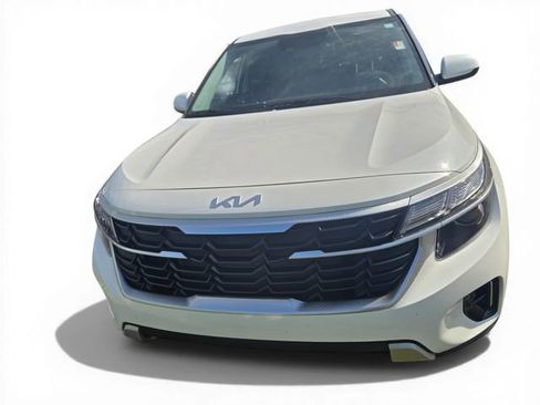Used 2026 Kia Seltos LX FWD image 9
