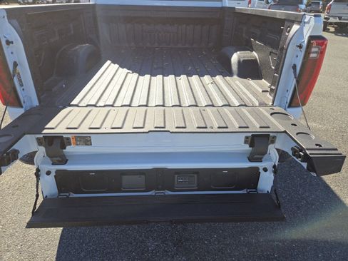 New 2026 GMC Sierra 2500 Denali Ultimate w/ LPO, Black Badging Package image 27