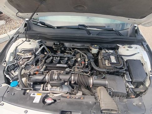 Used 2018 Honda Accord Sport image 29