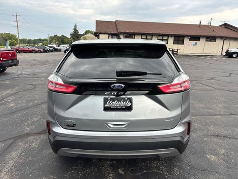 Used 2023 Ford Edge SEL w/ Convenience Package AWD/4WD image 4