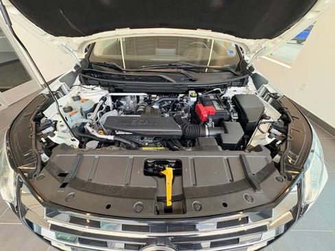 Used 2024 Nissan Rogue S AWD/4WD image 34