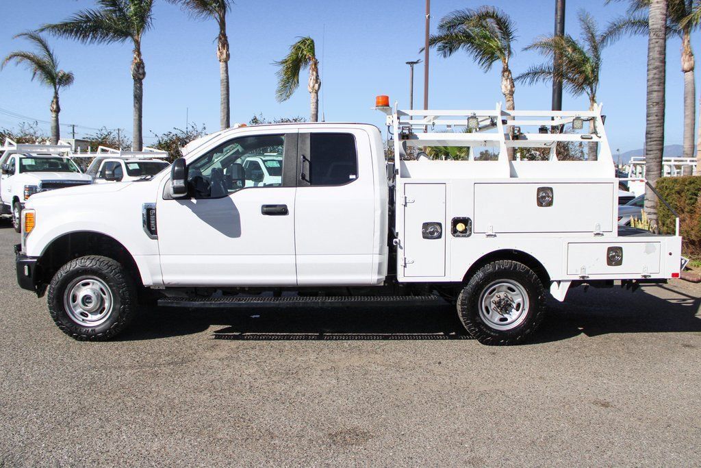 Used 2017 Ford F250 XL w/ Power Equipment Group AWD/4WD image 6