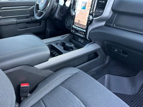 New 2026 RAM 2500 Big Horn AWD/4WD image 16