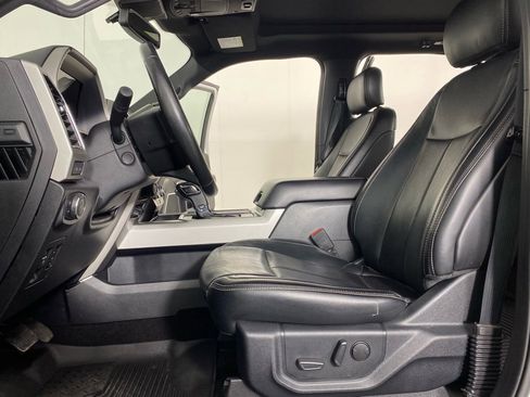 Used 2020 Ford F150 Lariat w/ Equipment Group 502A Luxury image 11