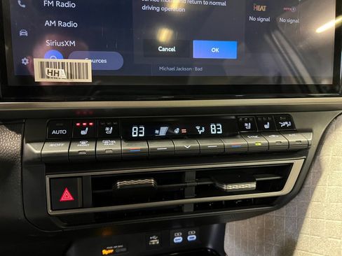 Used 2025 Toyota Camry XLE image 22