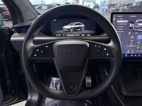 Used 2023 Tesla Model X AWD/4WD image 25
