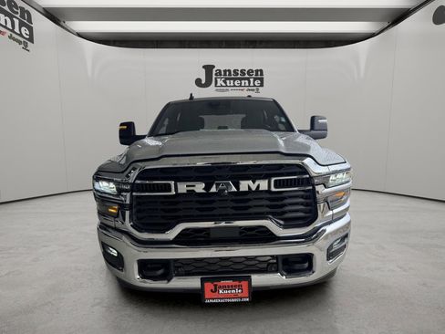 New 2026 RAM 2500 Big Horn AWD/4WD image 4
