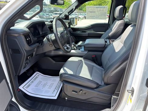 Used 2025 Ford F150 Lightning Lariat AWD/4WD image 19