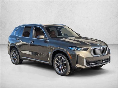 New 2026 BMW X5 xDrive40i w/ Premium Package image 7
