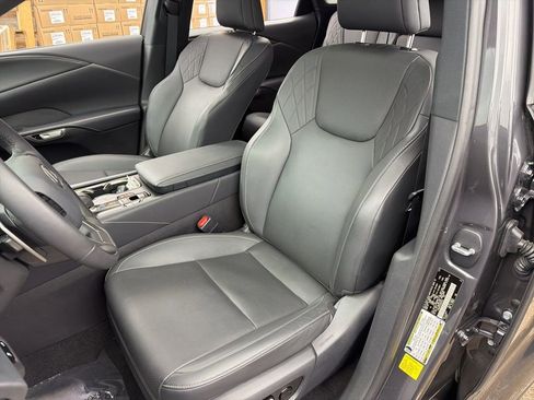 Used 2025 Lexus RX 350 Premium w/ Kick Sensor & Tow Package image 20