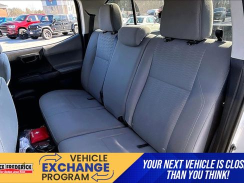 Used 2019 Toyota Tacoma SR w/ SR Convenience Package image 20