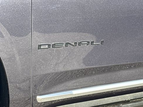 Used 2023 GMC Yukon Denali w/ LPO, Floor Liner Package AWD/4WD image 19