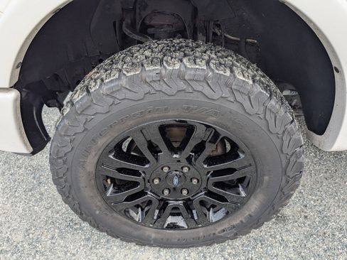 Used 2013 Ford F150 Platinum image 8