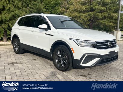 Certified 2022 Volkswagen Tiguan SE w/ Panoramic Sunroof Package