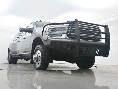 Used 2023 RAM 3500 Limited AWD/4WD image 26