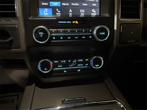 Used 2019 Ford Expedition Max XLT image 29