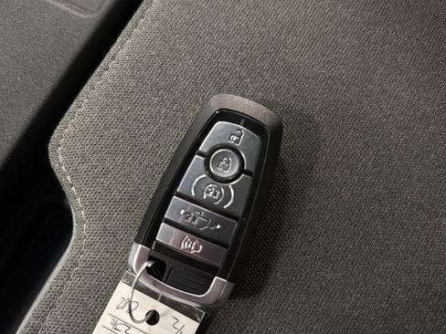 Certified 2022 Ford F150 XLT w/ Equipment Group 302A High image 23