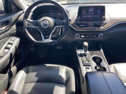 Used 2021 Nissan Altima 2.5 Platinum AWD/4WD image 10