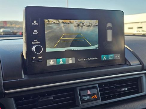 Used 2023 Honda Pilot Touring image 25