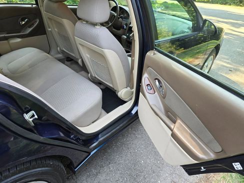 Used 2007 Chevrolet Malibu LT image 13