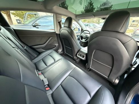 Used 2022 Tesla Model 3 image 19