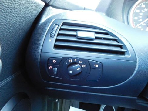 Used 2007 BMW 650i Convertible image 24