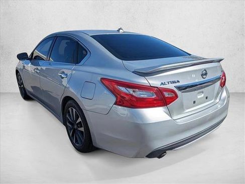 Used 2017 Nissan Altima 2.5 SL image 8