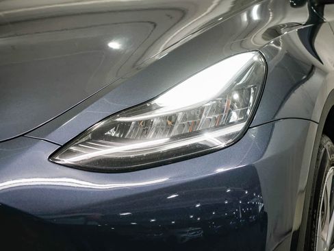 Used 2023 Tesla Model Y Long Range AWD/4WD image 7